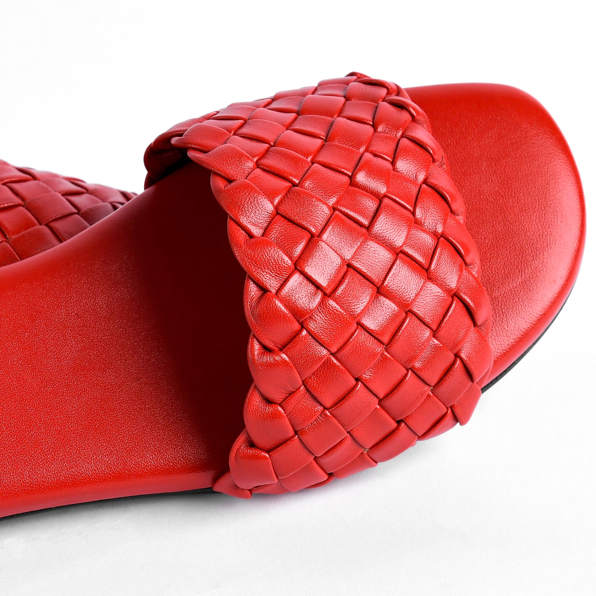 Aria Slipper