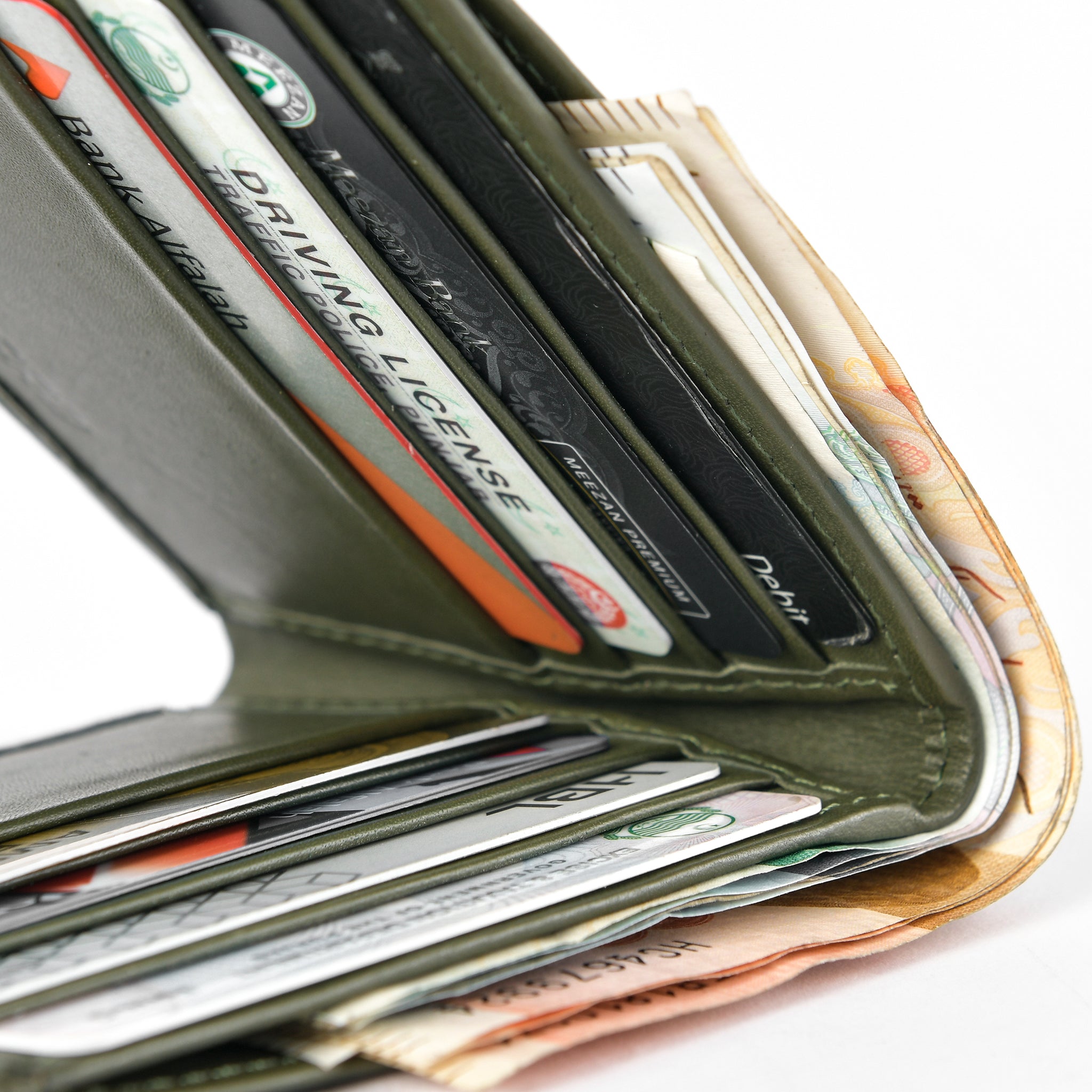 LuxeFold Wallet