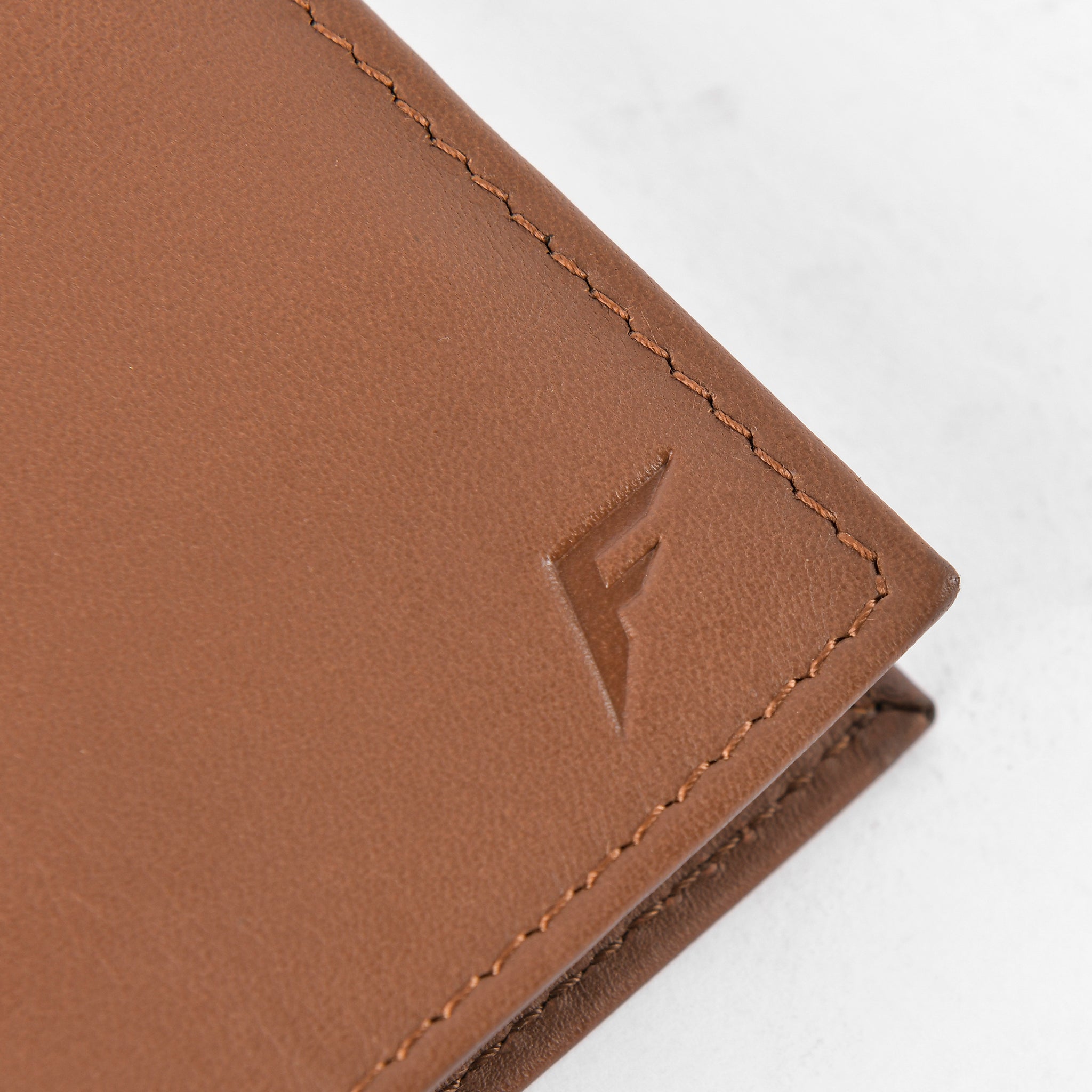 LuxeFold Wallet